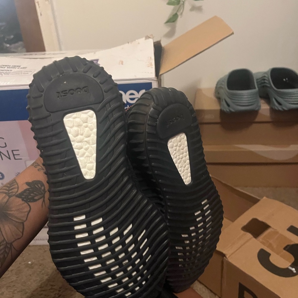Yezzy boost Black Sneakers
